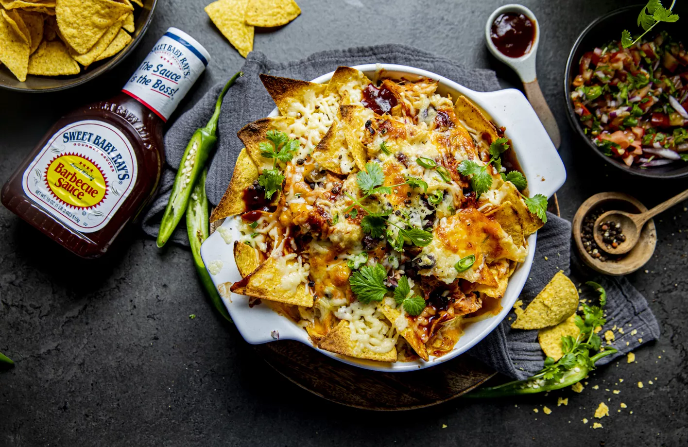 Loaded nachos med Sweet Baby Ray's BBQ-saus