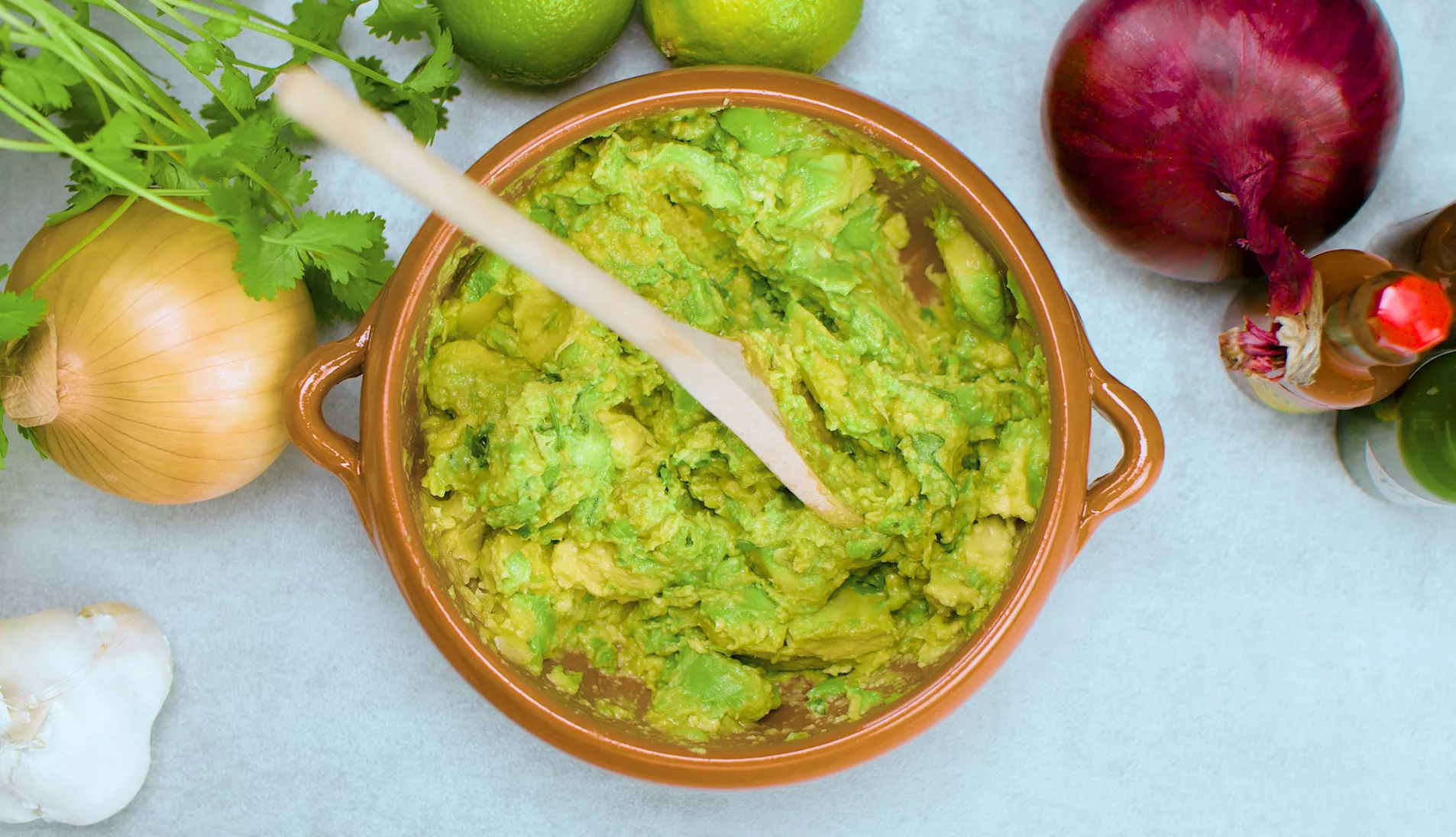 Guacamole 03 00 01 39 03 Still002